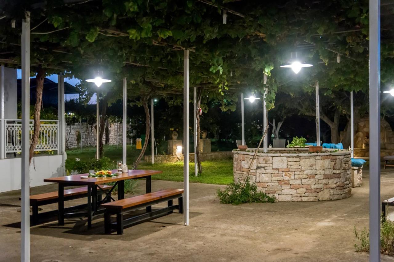 Akroyali Hotel & Villas Messinia Bagian luar foto