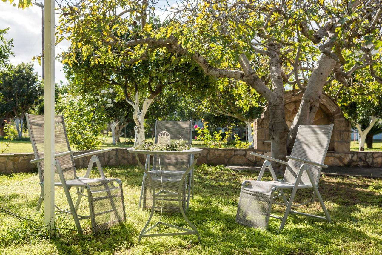 Akroyali Hotel & Villas Messinia Bagian luar foto