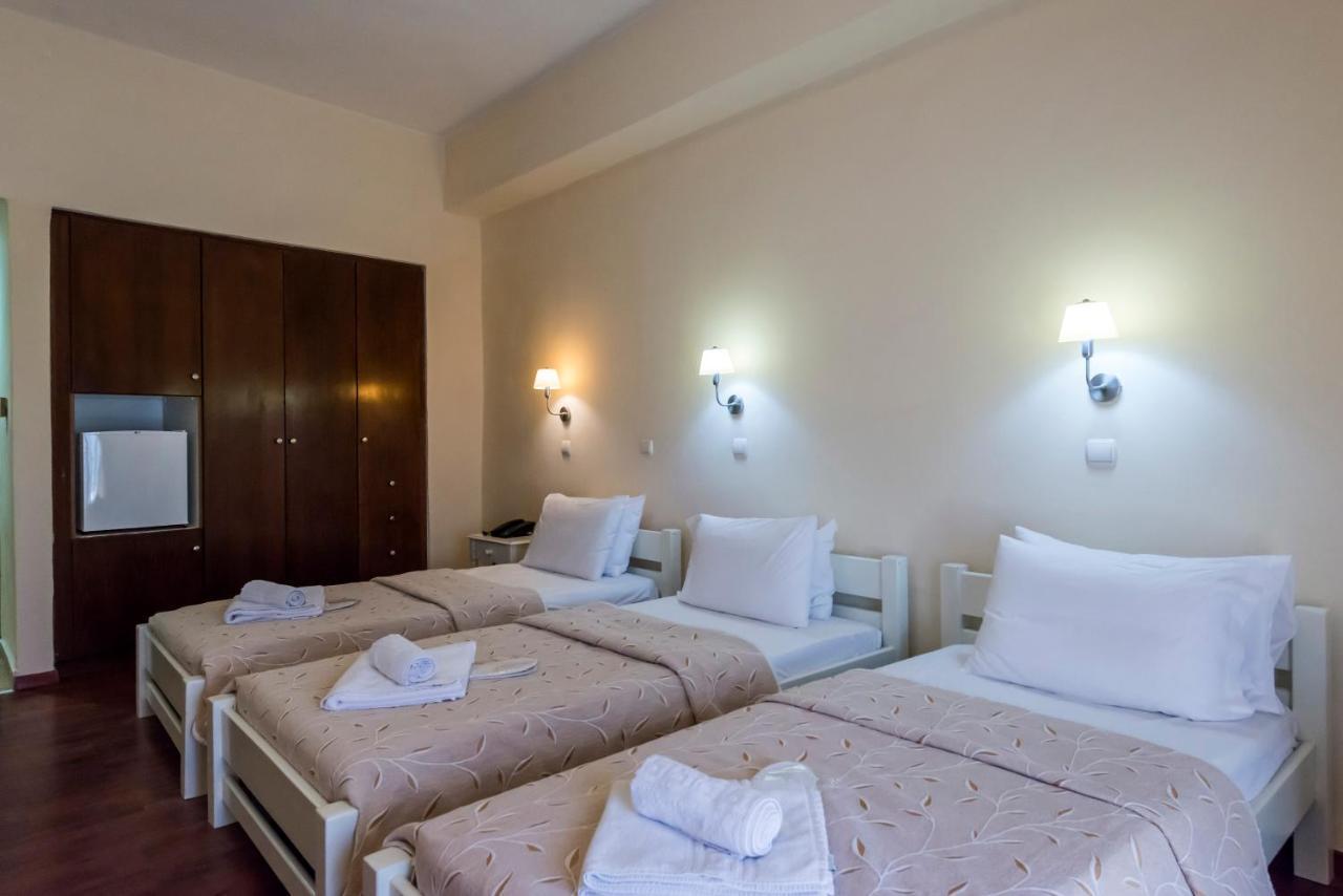 Akroyali Hotel & Villas Messinia Bagian luar foto