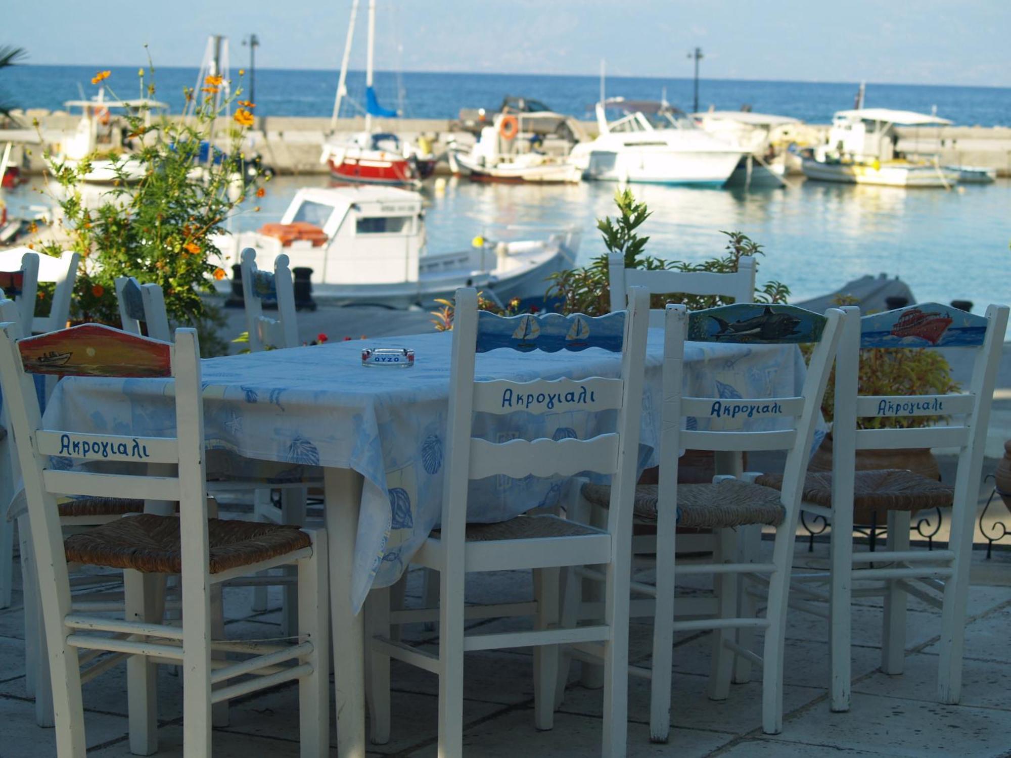 Akroyali Hotel & Villas Messinia Bagian luar foto