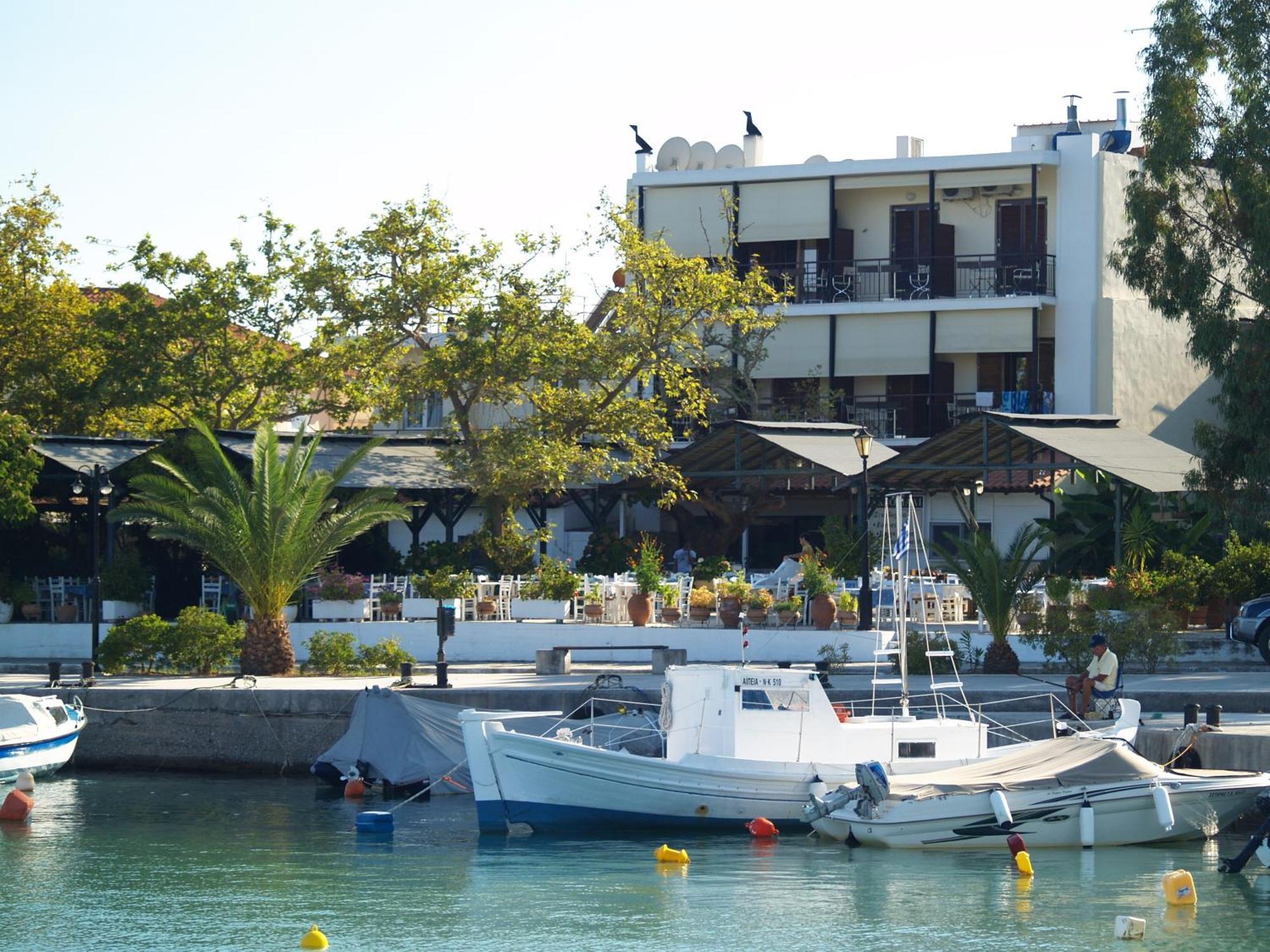 Akroyali Hotel & Villas Messinia Bagian luar foto