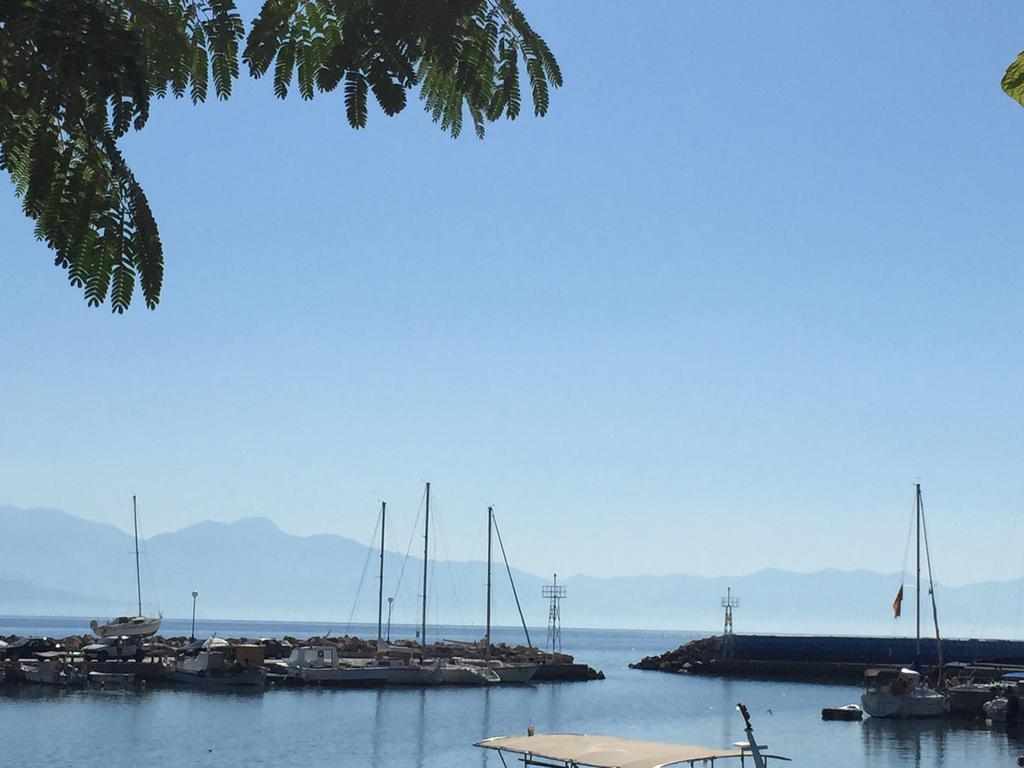 Akroyali Hotel & Villas Messinia Bagian luar foto