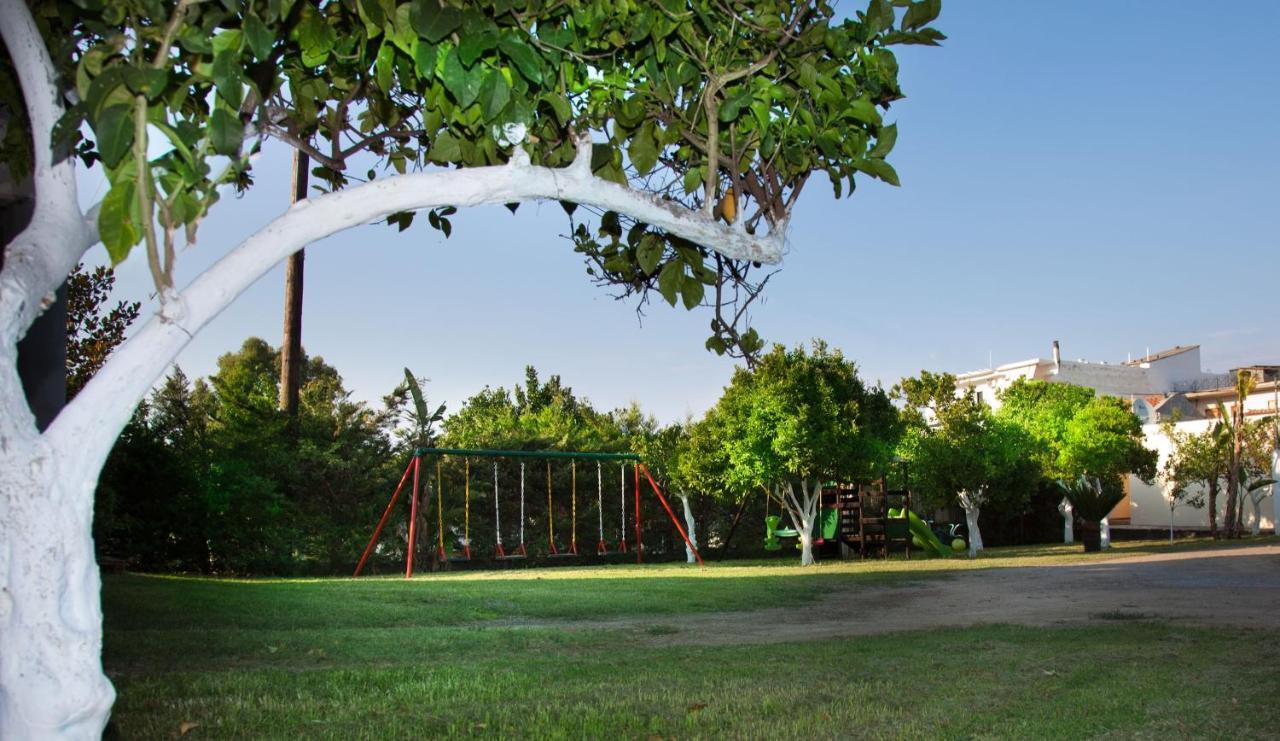 Akroyali Hotel & Villas Messinia Bagian luar foto