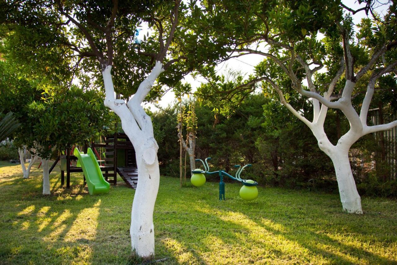 Akroyali Hotel & Villas Messinia Bagian luar foto